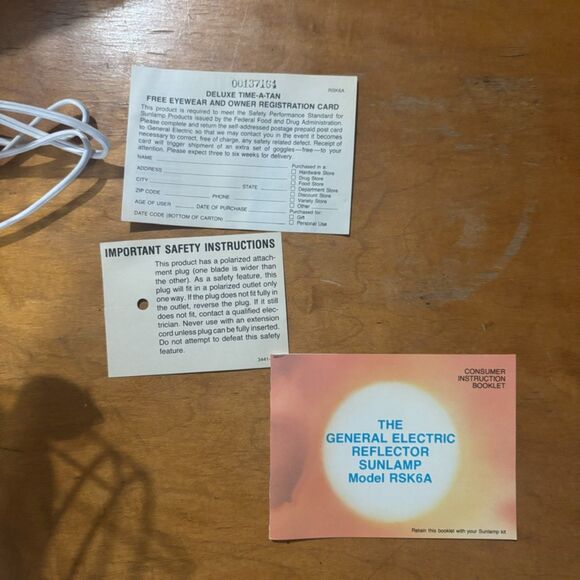 Vintage Sunlamp Time A Tan Deluxe Suntanner GE Model RSK6 yellow Sun Lamp NIB - Picture 4 of 8